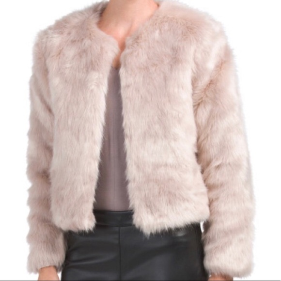 Carolina Belle Jackets & Blazers - 🦋🦋 NWT Carolina Belle Pink FUR